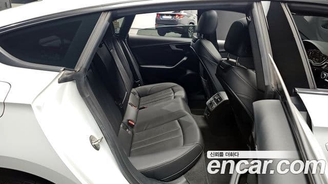 Audi A5 2019 — ფოტო 11/20