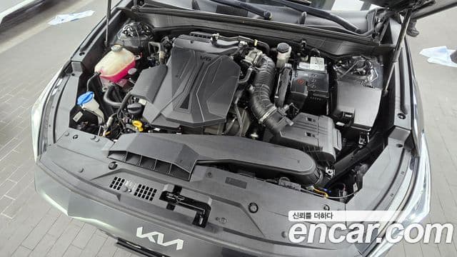 Kia K8 2021 — ფოტო 6/20