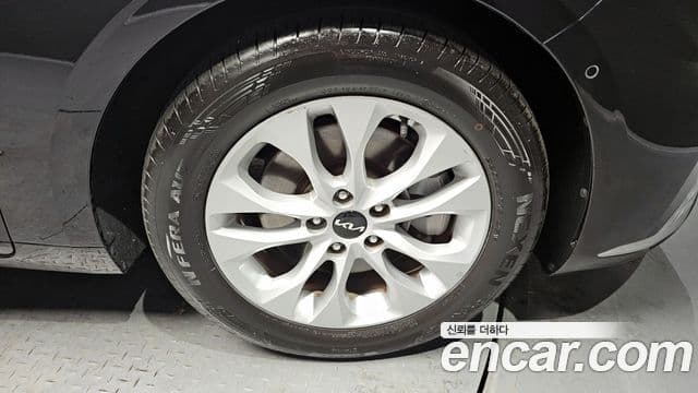 Kia K8 2021 — ფოტო 5/20
