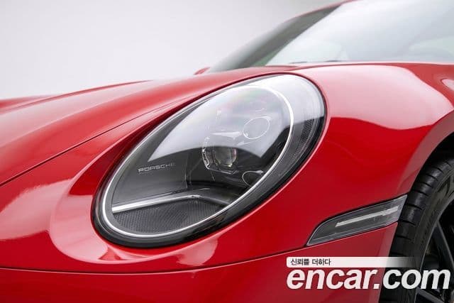 Porsche 911 2020 — Photo 17/20