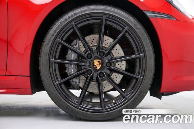 Porsche 911 2020 — Photo 14/20
