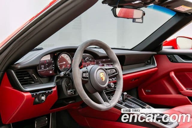 Porsche 911 2020 — Photo 8/20