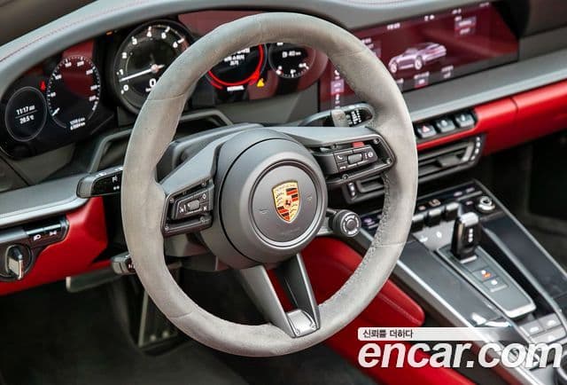 Porsche 911 2020 — Photo 12/20