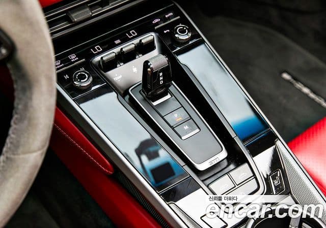 Porsche 911 2020 — Photo 10/20