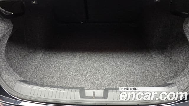 Volkswagen Jetta 2024 — Şəkil 19/20