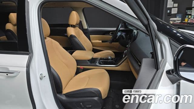 Kia Carnival 2023 — Şəkil 12/20