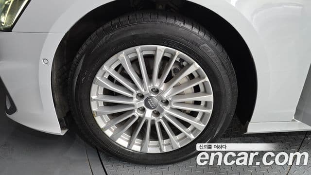 Audi A6 2021 — Photo 20/20