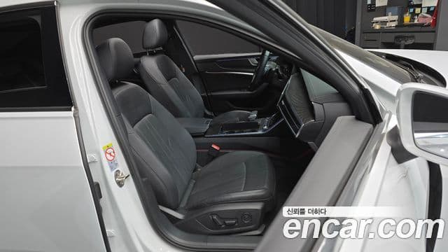 Audi A6 2021 — Photo 16/20