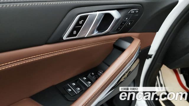 BMW X6 2023 — ფოტო 19/20
