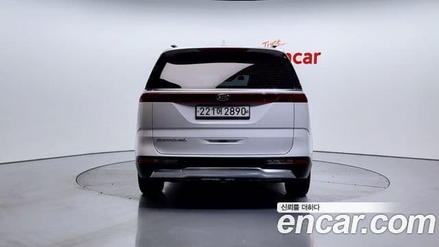 Kia Carnival 2020 — ფოტო 4/20