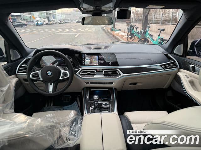 BMW X7 2022 — ფოტო 10/20
