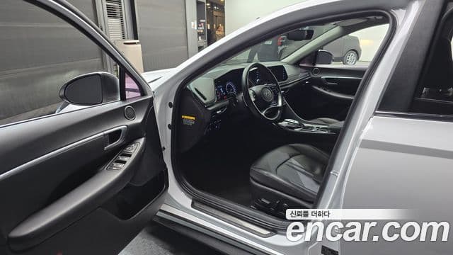 Hyundai Sonata 2020 — Фото 10/20