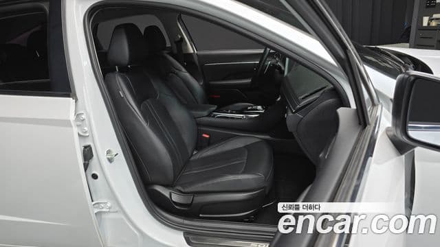 Hyundai Sonata 2020 — Фото 12/20