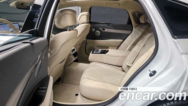 Genesis Electrified G80 2024 — Şəkil 13/20