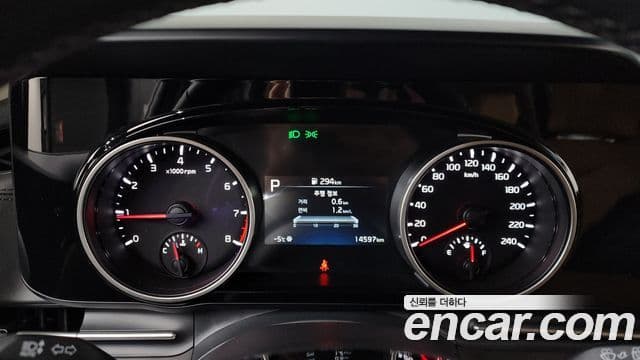 Kia Carnival 2022 — Фото 8/20