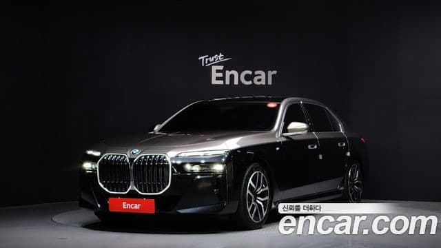 BMW 7 Series 2024 — ფოტო 1/20