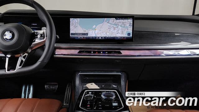 BMW 7 Series 2024 — ფოტო 14/20