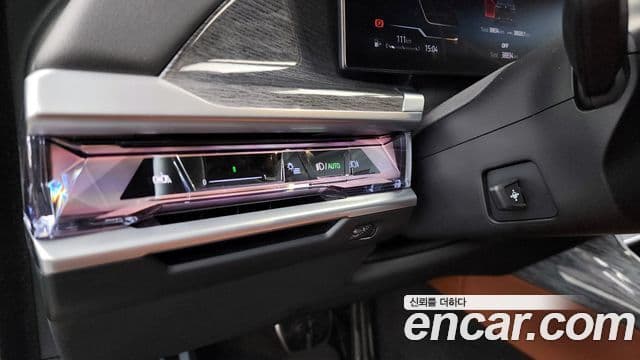 BMW 7 Series 2024 — ფოტო 16/20