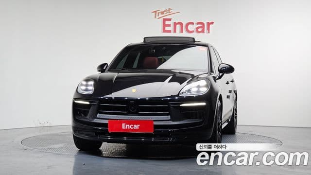 Porsche Macan 2023 — ფოტო 3/20