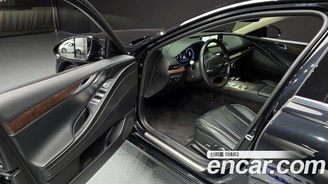 Genesis Electrified G80 2022 — Şəkil 10/20