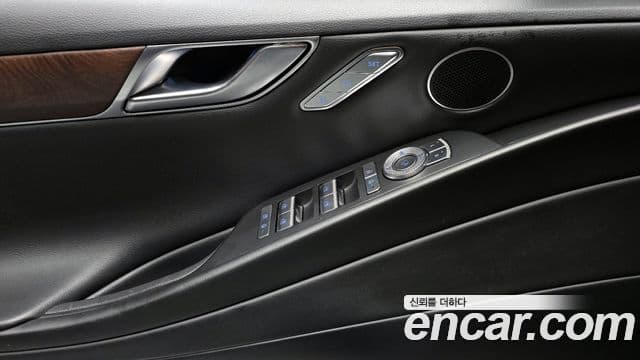 Genesis Electrified G80 2022 — Şəkil 18/20