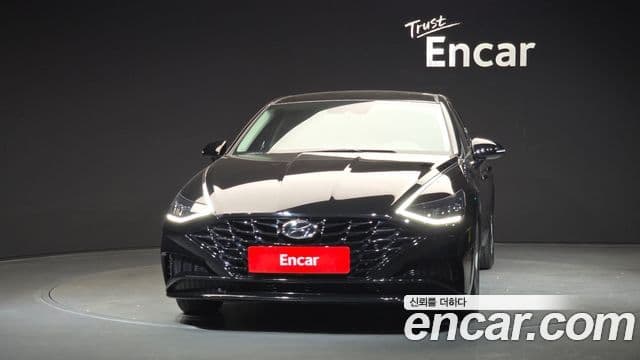 Hyundai Sonata Hybrid 2021 — Photo 18/20