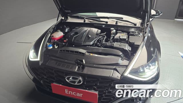 Hyundai Sonata Hybrid 2021 — Photo 16/20