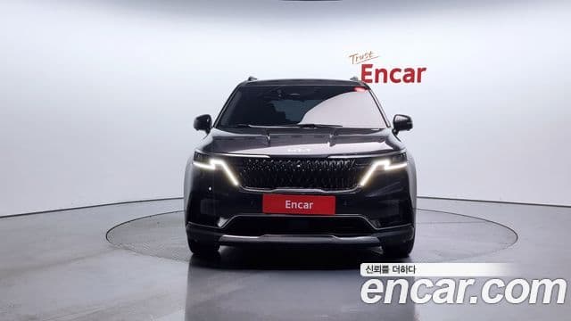 Kia Carnival 2021 — ფოტო 3/20