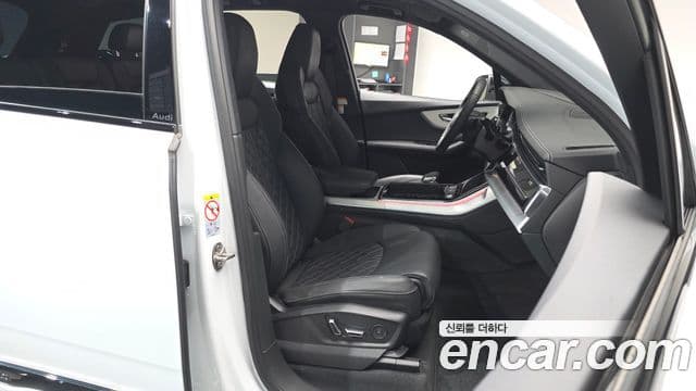Audi Q7 2025 — ფოტო 10/20