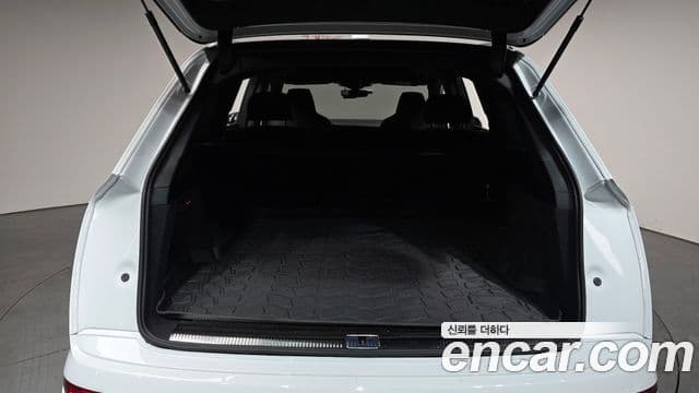Audi Q7 2025 — Photo 20/21