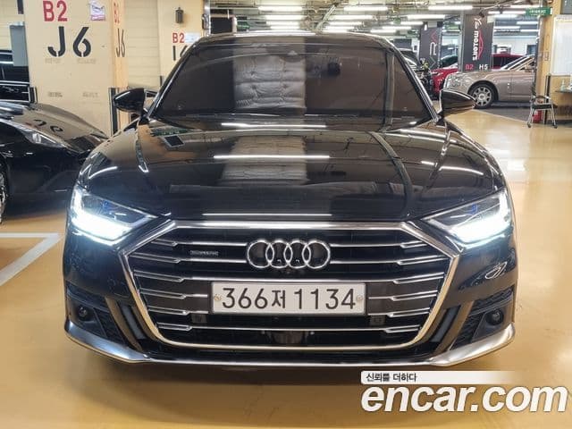 Audi A8 2019 — Şəkil 1/20