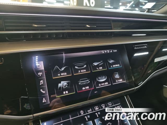 Audi A8 2019 — Şəkil 11/20