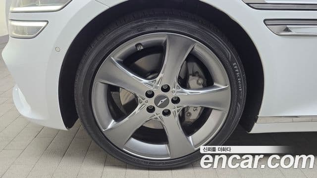 Genesis G80 2022 — Photo 1/20