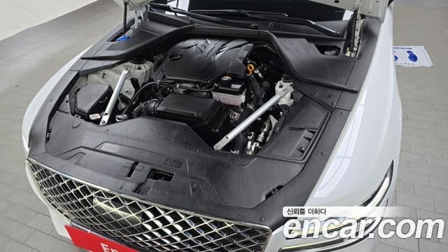 Genesis G80 2022 — Photo 15/20