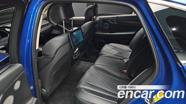 Genesis Electrified G80 2021 — Şəkil 12/20