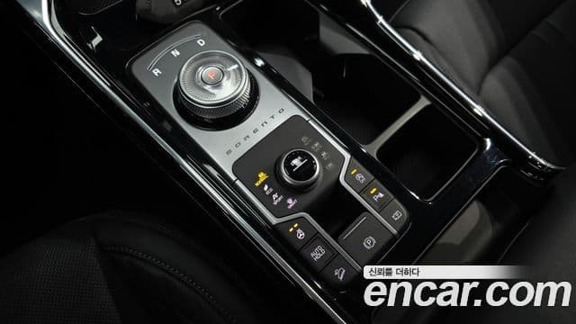 Kia Sorento 2023 — Şəkil 7/20