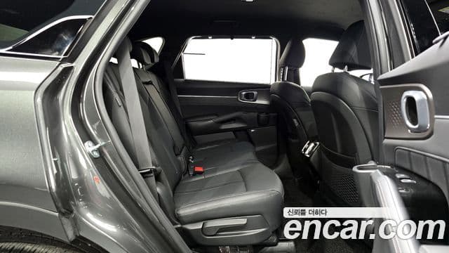 Kia Sorento 2023 — Şəkil 12/20