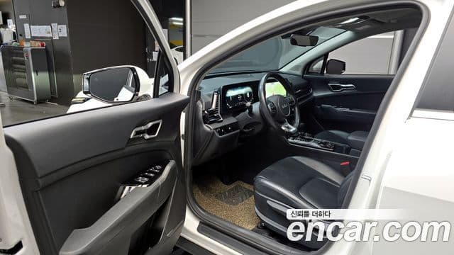 Kia Sportage 2023 — Şəkil 11/20