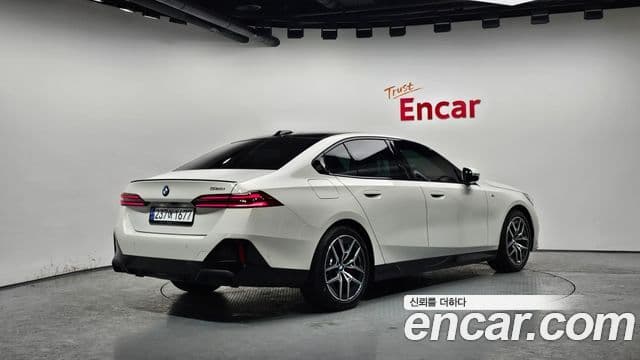 BMW 5 Series 2024 — ფოტო 2/20