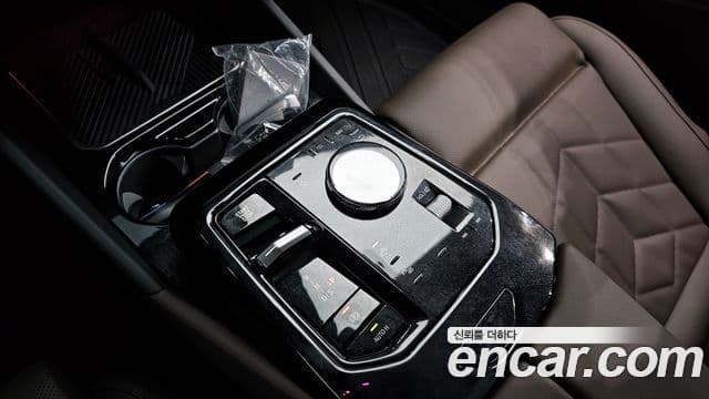 BMW 5 Series 2024 — ფოტო 9/20