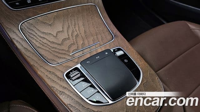 Mercedes-Benz E-Class 2021 — Şəkil 16/20