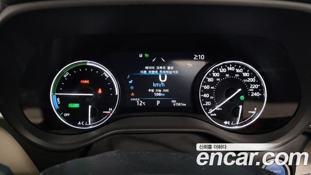 Toyota Sienna 2021 — ფოტო 8/20