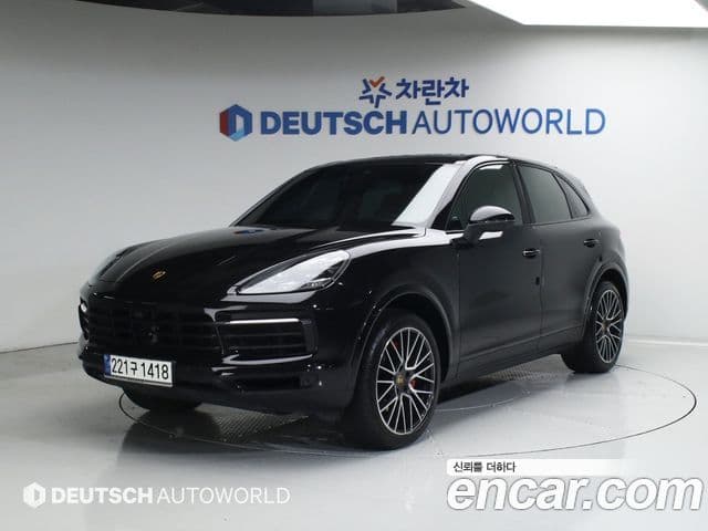 Porsche Cayenne 2019 — Photo 1/20