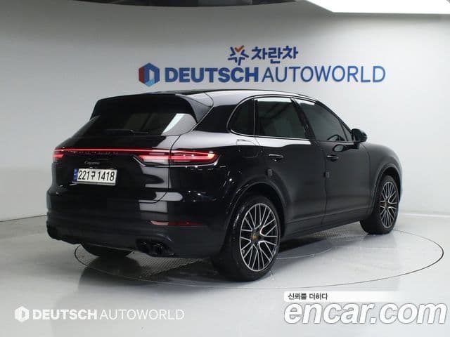 Porsche Cayenne 2019 — Photo 15/20