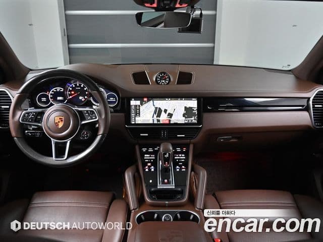 Porsche Cayenne 2019 — Photo 13/20
