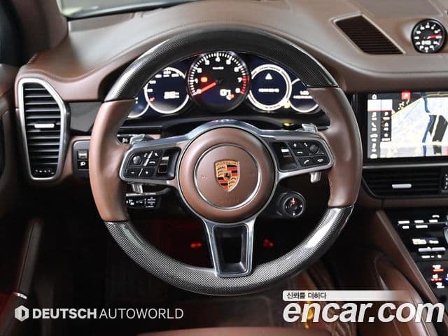 Porsche Cayenne 2019 — Photo 10/20