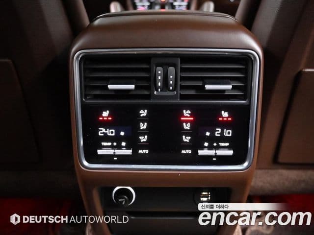 Porsche Cayenne 2019 — Photo 14/20