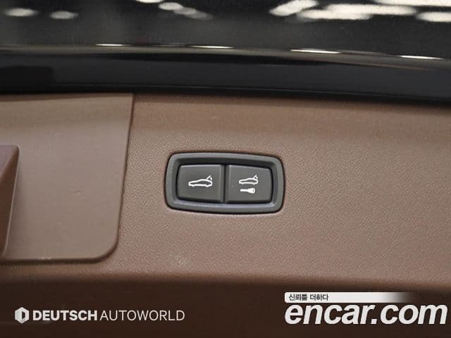Porsche Cayenne 2019 — Photo 11/20
