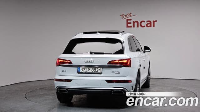 Audi Q5 2021 — ფოტო 4/20