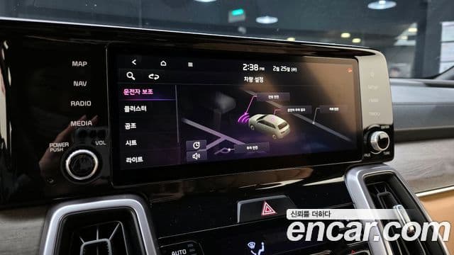 Kia Sorento 2021 — ფოტო 15/20